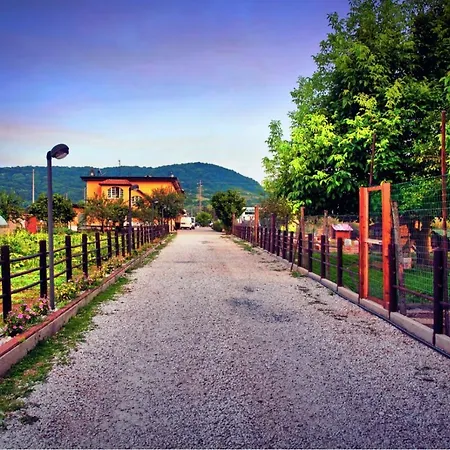 Farm stay Agriturismo Il Vecchio Pollaio Castel Di Sangro